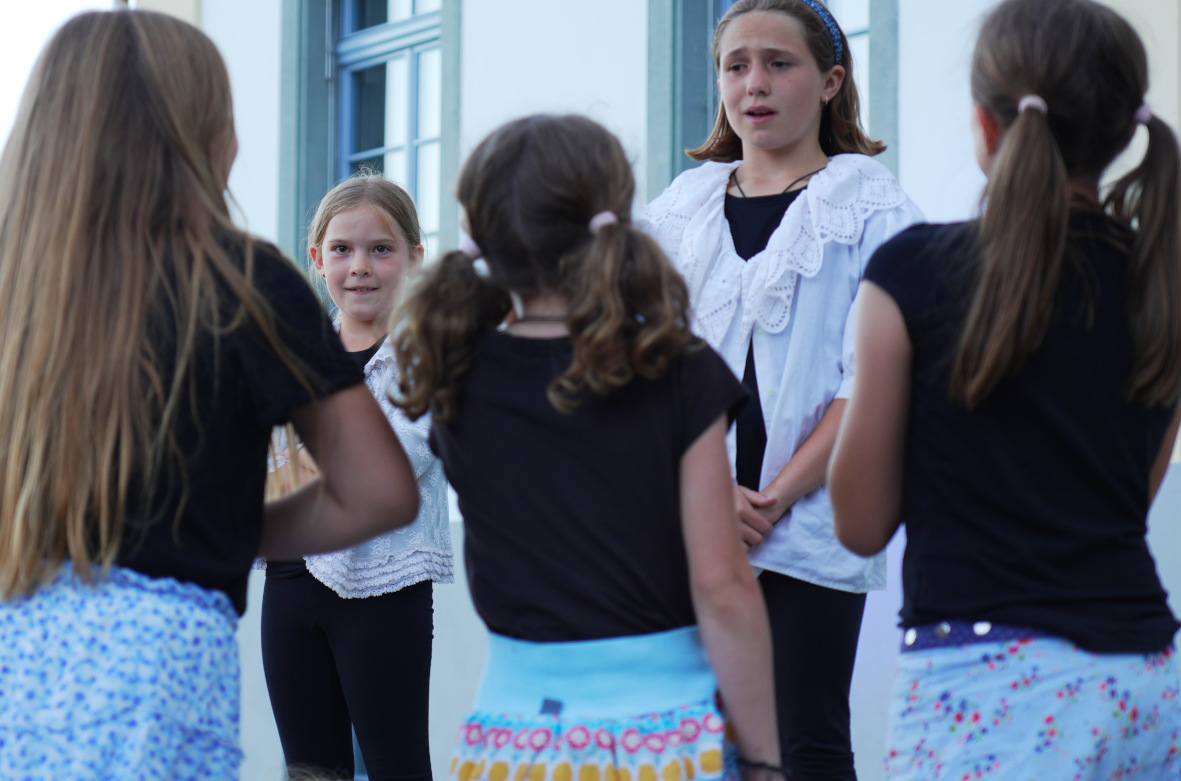 09. und 10.08.24 | 19:45 | Kinder spielen Theater | Waldspielplatz Niederscherli